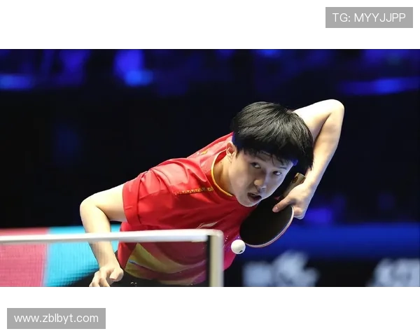 张楚钦逆转胜国乒替补鼓掌